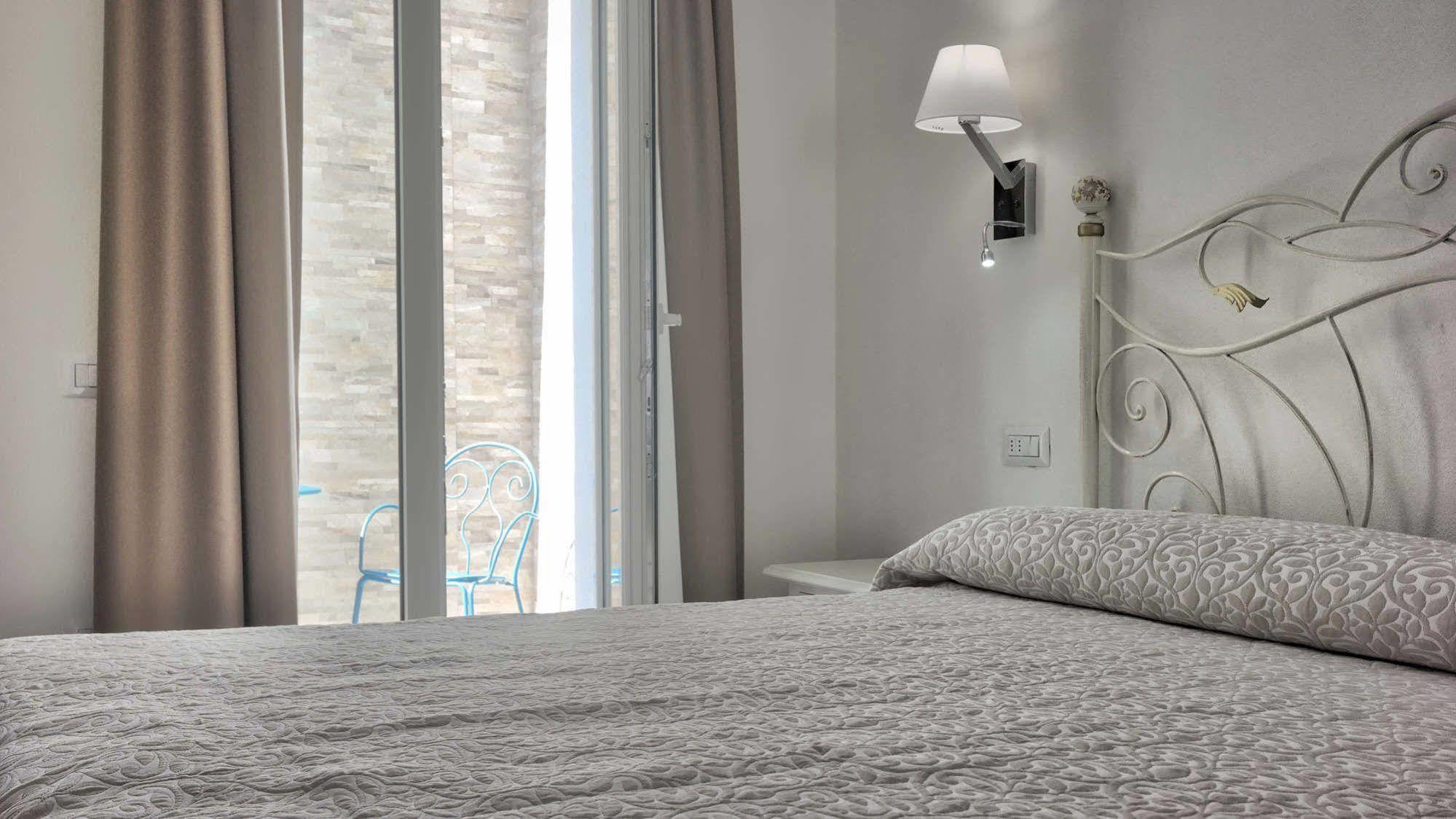 Smart Suite & Apartments Santa Teresa Gallura Exterior foto